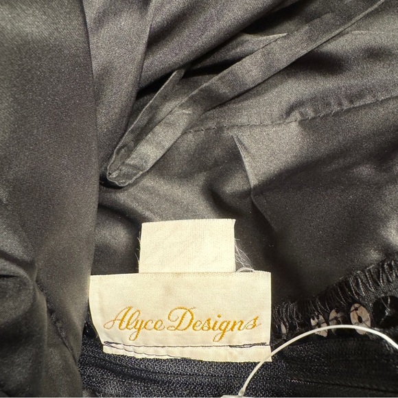 Vintage Alyce Designs Black & Gold Sequin Cocktail Dress | Size 6 (Fits Like 4) - Picture 8 of 11